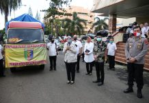 Pemprov Lampung Distribusikan Ribuan Paket Sembako untuk Masyarakat Terdampak Covid-19 di Lamteng, Lamsel dan Lamtim