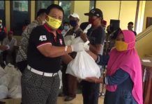 Gubernur serahkan Bantuan 125 paket bantuan kepada tenaga Lapangan Golf Sukarame