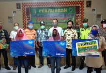 Penyaluran BLT Dana desa di Balai Desa keagungan ratu Kecamatan Negri Katon Kabupaten pesawaran.