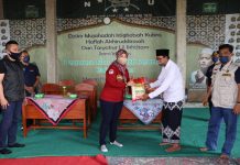Wagub Nunik dan Komunitas Suzuki Katana Jimny Indonesia Lakukan Bakti Bosial di Pondok Pesantren Bahrul Ulum Jati Agung, Lampung Selatan
