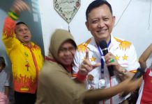 IKE EDWIN DIELUKAN EMAK EMAK KEBON SAWO