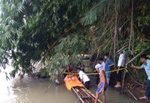 Diduga Pembunuhan, Seorang Pria Tewas Di Dalam Sungai Way Sekampung