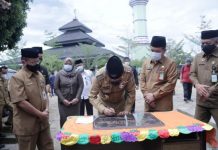 Pemkab Way Kanan Serahkan Hibah Gedung Aula Kantor Kemenag