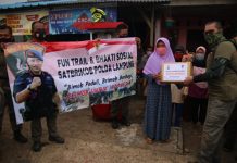 Brimob Peduli, Bersama Komunitas Trail Tribal Lampung Berbagi Sembako
