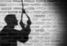 Di Temukan Warga,Pria Tewas Gantung Diri