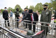 Gubernur dan Forkopimda Hadiri Upacara Ziarah Nasional HUT Ke-75 TNI di(TMP)Bandar lampung