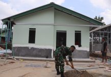 TMMD ke-109 Kodim 0410/KBL,Kegiatan bedah rumah milik Ibu Marlinda