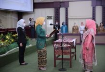 Ibu Riana Sari Arinal Lantik Nur Endah Sulastri sebagai Ketua Tim Penggerak PKK dan Dekranasda Lampung Utara