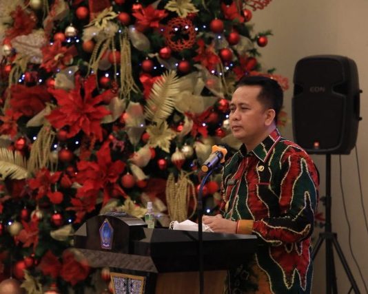 CLEAR: Pjs Gubernur Fatoni Sebut Ibadah Natal Boleh di Gereja, Kolom/Kelompok Asal Patuhi Prokes Covid-19