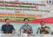 Reza Pahlevi Sosialisasi Ideologi Pancasila Kepada Mahasiswa Di Kampus STIE.