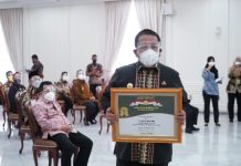 Gubernur Arinal Djunaidi Terima Penghargaan Abdi Bakti Tani 2021, Peringkat Pertama Peningkatan Produksi Padi