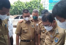 Wali Kota Metro, Wahdi Siradjuddin Tinjau Pembangunan Pertokoan di Jalan Jenderal Sudirman