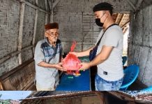 Keluarga Besar PPWI Kota Metro Berbagi Sembako Kepada Warga Kurang Mampu