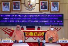 Hj. Nur Endah Sulastri Budi Utomo, S.Pd., M.M. Menghadiri Acara Pengukuhan Pengurus Dharma Wanita