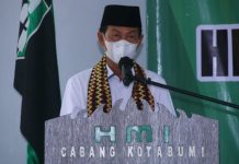 Bupati H. Budi Utomo, S.E., M.M., Hadiri Pelantikan HMI dan Korps HMI-Wati Kohati Cabang Lampung utara