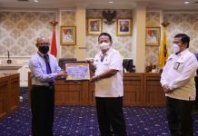 Gubernur Arinal Terima Piagam Penghargaan dan Plakat WTP dari Menteri Keuangan RI