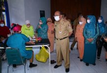 HUT ke-50 Korps Pegawai Republik Indonesia (Korpri) Tahun 2021 Kabupaten Lampung Utara Lakukan kegiatan khitanan dan donor darah