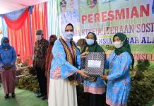 Ketua Umum LKKS Provinsi Lampung Resmikan Pondok Lansia Gimbar Alam Pringsewu