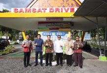 Dirjen Keuda Kemendagri Tinjau Samsat Pekanbaru