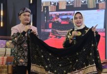 Ketua Dekranasda Dukung Penjualan Kerajinan UMKM Lampung Melalui Pemasaran Secara Online