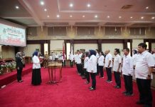 Ibu Riana Sari Lantik Winarni Nanang Ermanto Ketua PMI Kabupaten Lampung Selatan Masa Bakti 2022-2027