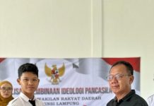 Ketua DPRD Lampung menggelar sosialisasi Pembinaan Ideologi Pancasila (PIP) di SMK N 1 Trimurjo, Lampung Tengah. Senin (30/01)