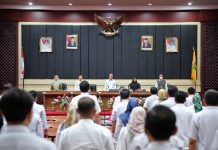 Sekdaprov Pimpin Rapat APBD 2023 Penyusunan Laporan Keuangan di Lingkungan Pemprov Lampung