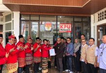 Target Hattrick, PDIP Mesuji Daftarkan Bacaleg ke KPU
