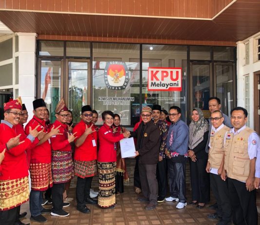 Target Hattrick, PDIP Mesuji Daftarkan Bacaleg ke KPU