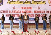 Ketua Umum KONI Lampung Arinal Djunaidi Melantik dan Mengukuhkan Kepengurusan KONI Kota Metro Masa Bakti 2023-2027