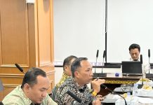 Bahas Pemasangan Jaringan Listrik di Desa Talang Batu, Sulpakar Audensi dengan Kementrian Lingkungan Hidup