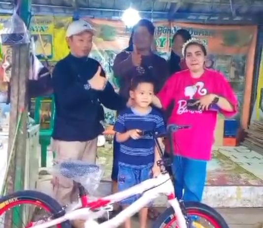 Setiap Minggu Pondok Durian “Iyai Fata” Siapkan Doorprize Untuk Para Pelanggan