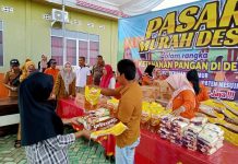 Ringankan Beban Masyarakat, Pemdes Berasan Makmur Gelar Pasar Murah
