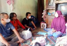 PWI Lampung Utara Berikan Bantuan Kepada Bayi 3 Tahun Penderita PJB