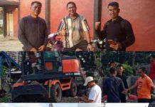 Kirim Eksavator dan Truk, DLH Lampung Utara Bantu Masyarakat Biora Bersihkan Sampah Menggunung