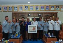Pj Bupati Lampung Utara Terima Penghargaan Dari PWI