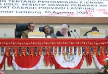 Rapat Paripurna Penyampaian 6 Raperda Usulan DPRD Provinsi Lampung