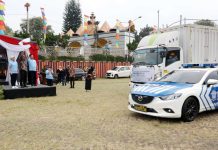 Sekdaprov Lampung Bersama Ari Sugasri Lepas 3.220 Unit Alkes Bermekuri