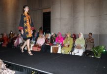 Penjabat Ketua Dekranasda Provinsi Lampung Hadiri Pameran Wastra di Hotel Santika Bandar Lampung