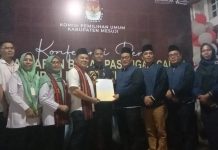 Diusung PKB Sendiri, Paslon Edi Ashari-Tri Isyani Resmi Mendaftar ke KPU Mesuji