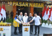 Pj. Gubernur Lampung Dampingi Menko Bidang Pangan Resmikan Pasar Natar