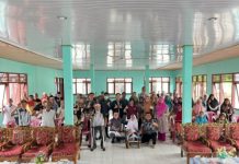 Circle of Charity Berbagi Kasih di Panti Sosial Tresna Werdha Natar