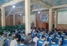 Babinsa Koramil 412-05/TBU Beri Materi Wasbang dan Sosialisasikan Penerimaan Menjadi Prajurit TNI AD