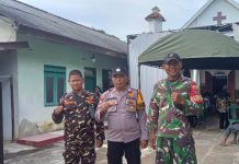 Babinsa Koramil 412-01/TBT Pelda Sukariaman Amankan Perayaan Natal GBI Pulung Kencana