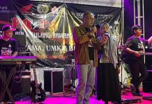 Meledak, Pagelaran Musik Papa Rock N Roll Di Tubaba Berlangsung Meriah