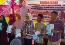 Ely Wahyuni Sosialisasikan Perda Rembug Desa di Pesawaran