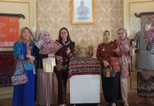 Ratusan Peserta HUT REI Kunjungi Dekranasda Lampung, Produk Kriya, Wastra dan Kuliner Jadi Daya Tarik