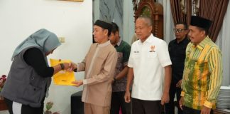 Ketua IPSI Lampung Utara Serahkan Sertifikat bagi Atlet Peraih Medali Tingkat Provinsi dan Nasional