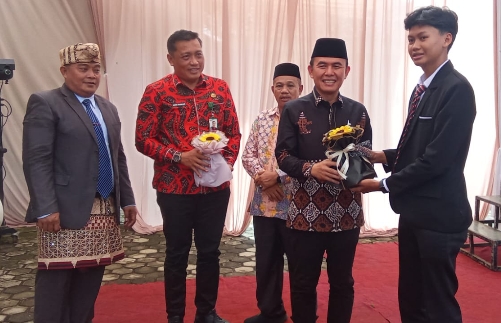 53 Siswa MAN 1 Kotabumi Wisuda Tahfidz Al-Qur’an