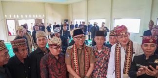 Temui Tokoh Adat Jabung, Gubernur Mirza Hadirkan Solusi Pendidikan, Infrastruktur, dan Lapangan Kerja